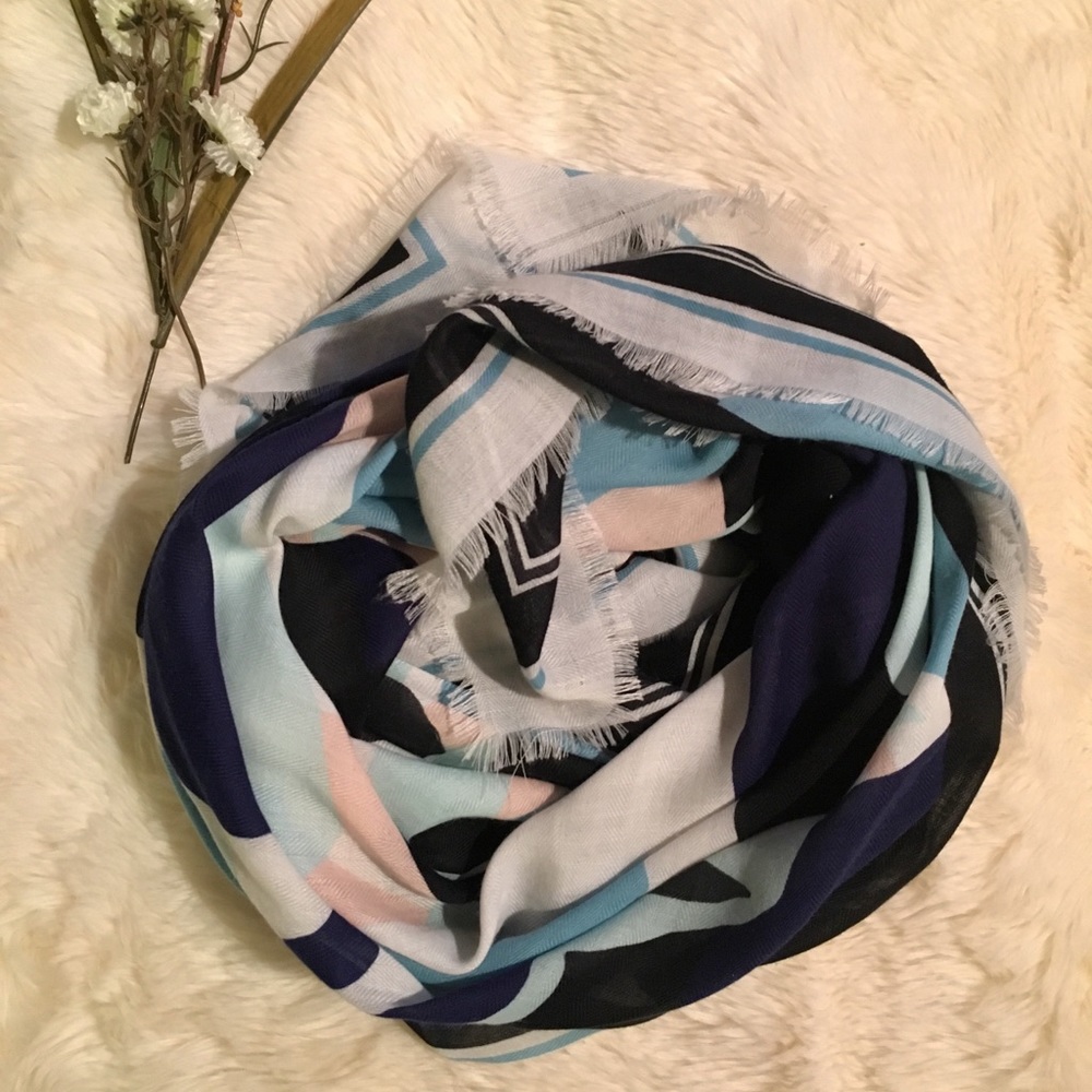 •LOFT• scarf